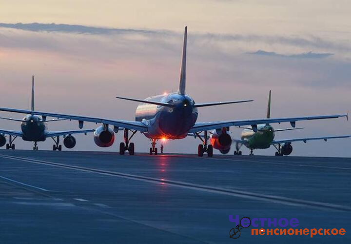 Семь авиарейсов приземлились на Кубани из-за непогоды в Крыму