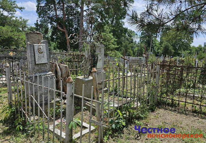 Цифровизация кладбищ в России: зачем это делают?