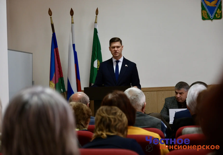 Депутат Госдумы Алтухов и депутат ЗСК Булдиный встретились с активом Апшеронского района, чтобы узнать, что больше всего волнует жителей