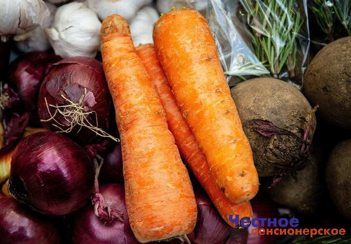 Огородникам на заметку: когда продажа урожая со своих грядок не облагается налогом