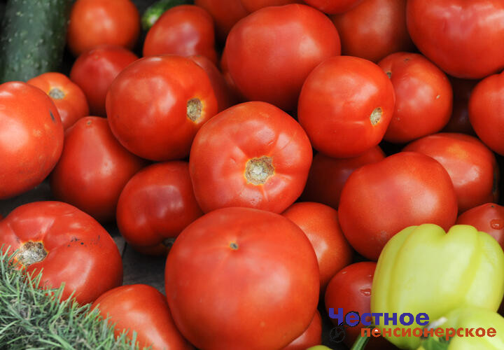 Помидоры заметно подешевели: что происходит с ценами на продукты