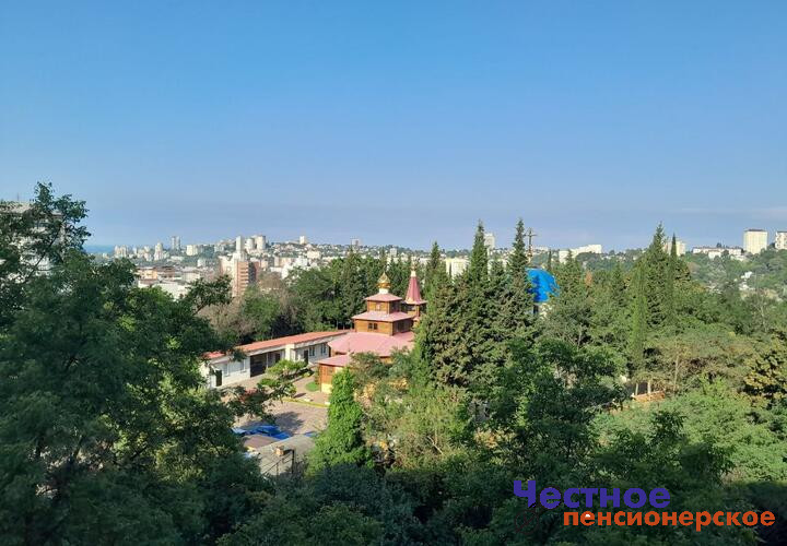 «Бахнуло так, что чуть окна не вылетели»: в результате налета БПЛА в Сочи погибла женщина, стоявшая на улице
