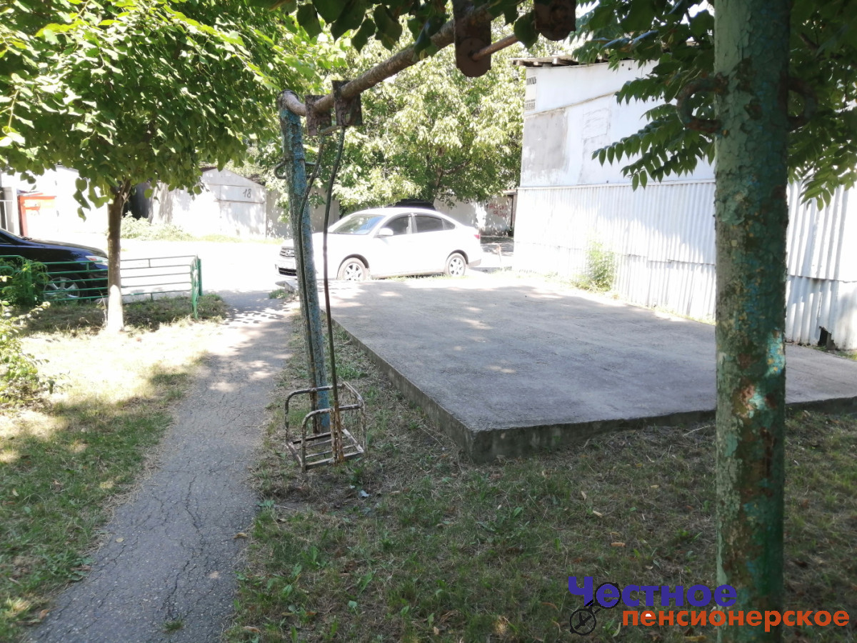 В Краснодаре сохранились ужасные качели из прошлого