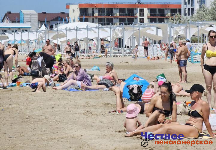 Море потеплело: что происходит на пляжах Краснодарского края