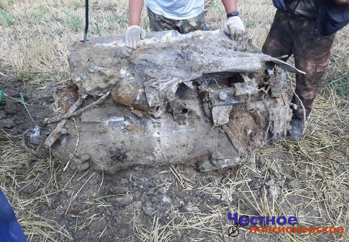 На Кубани найдены останки пилота и обломки самолёта