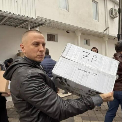 Депутаты Гордумы Краснодара, казаки и школьники собрали для отряда «Барс-3» гуманитарную помощь