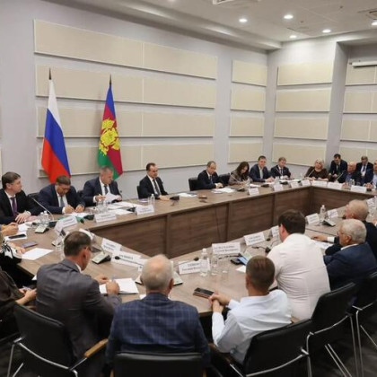 Власти Кубани поддержат фермеров из-за проблем с вывозом зерна