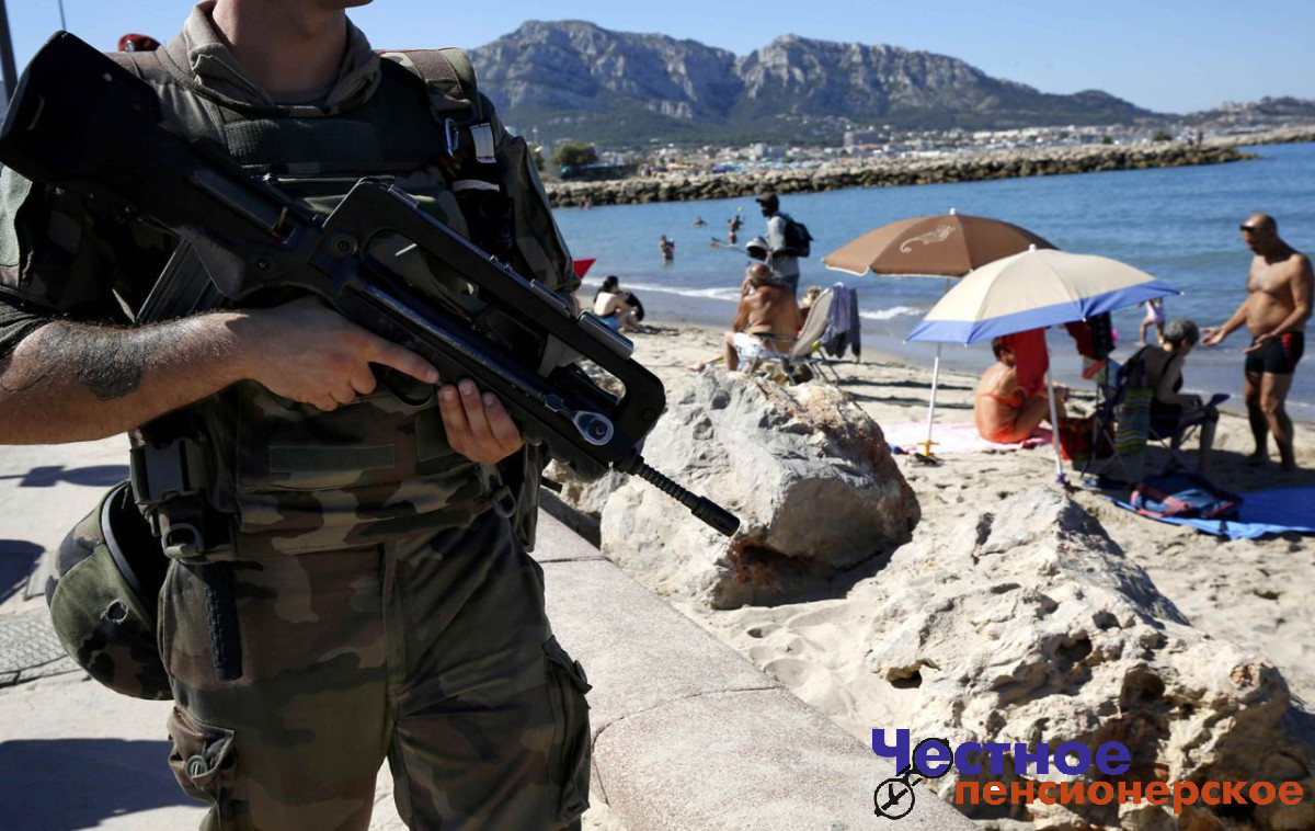 В Кремле заявили об отсутствии угроз для курортного сезона в Крыму и Сочи