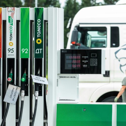 Будет «жесть»: почему дефицит только набирает обороты. Россию накрыла вторая волна топливного кризиса