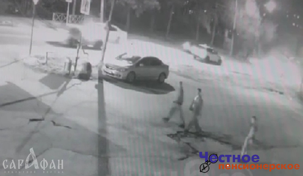 Малолетние хулиганы измываются над стариками в Краснодаре