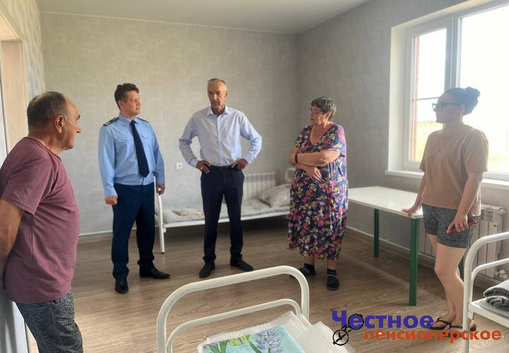 Семье, чей дом был разрушен БПЛА в Староминском районе Кубани, предоставили квартиру