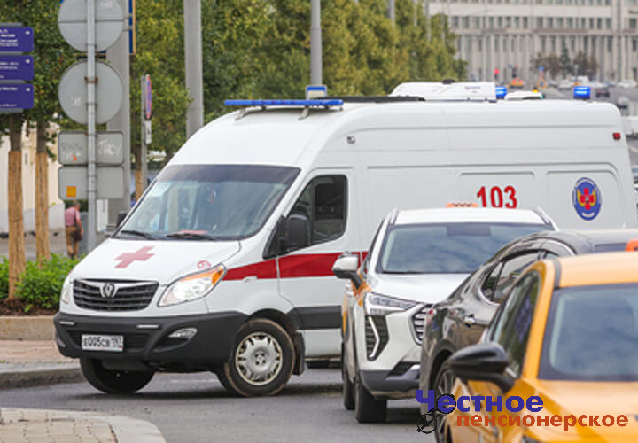 Туристы рассказали, что пожилой мужчина скончался на пляже в Анапе