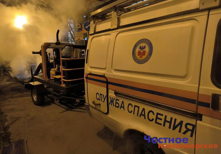 В Краснодаре десять жилых домов остались без тепла в мороз из-за аварии на теплосетях