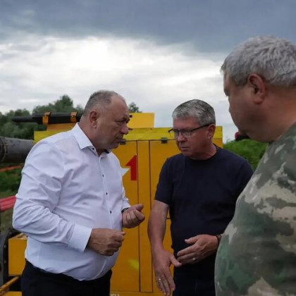 Депутат Госдумы Иван Демченко прибыл на место прорыва дамбы в Крымском районе Кубани