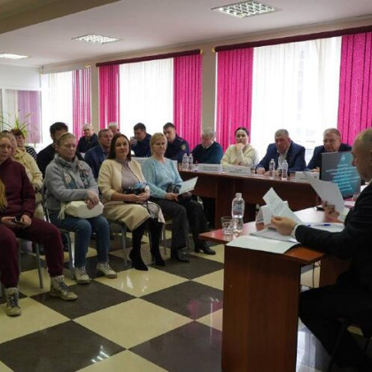 В станице Холмской Краснодарского края жители встревожены строительством нового мусорного полигона