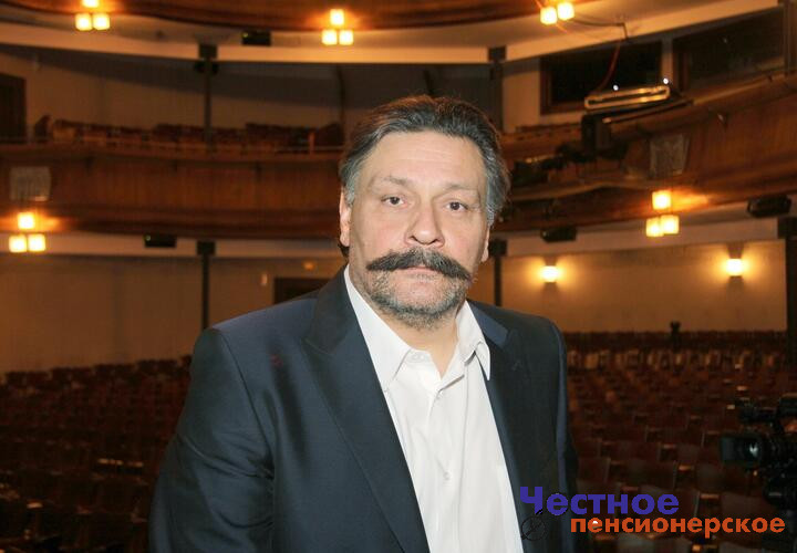 Зачем звезда «Кухни», Дмитрий Назаров, припрятал комнату в Москве
